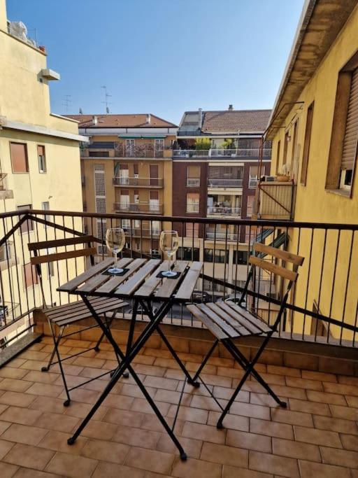 Casa Francesco Lägenhet Milano Exteriör bild