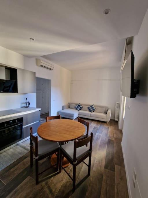 Casa Francesco Lägenhet Milano Exteriör bild